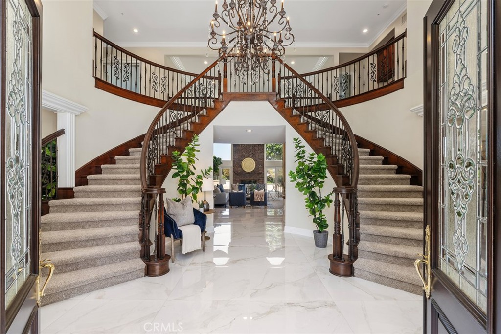 A property available for sale at 6863 Canyon Hill Drive, Riverside, CA 92506.