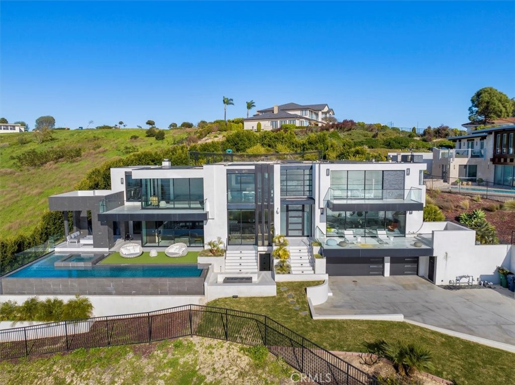 A property available for sale at 2935 Vista Del Mar, Rancho Palos Verdes, CA 90275.