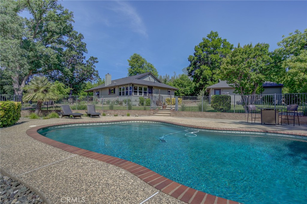 A property available for sale at 18525 Farquhar Road, Cottonwood, CA 96022.