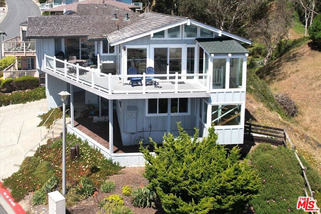 A property available for sale at 665 Sand Dollar Ln, Watsonville, CA 95076.