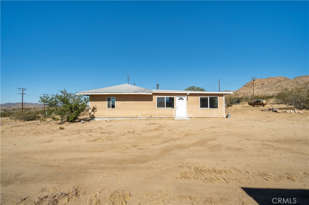 A property available for sale at 50471 Cholla Road, Johnson Valley, CA 92285.