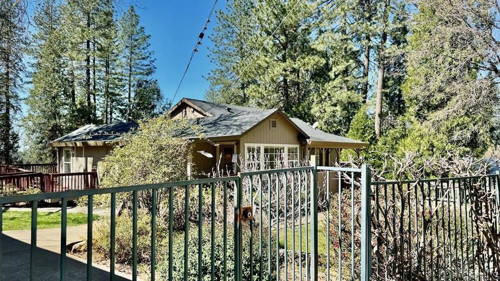 A property available for sale at 4330 Harness Tract, Camino, CA 95709.