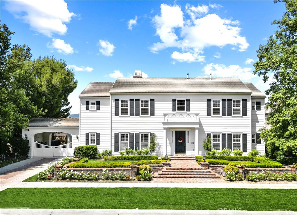 A property available for sale at 14910 Live Oak Springs Canyon Road, Canyon Country, CA 91387.