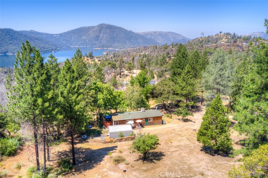 A property available for sale at 1194 Lumpkin Road, Feather Falls, CA 95966.