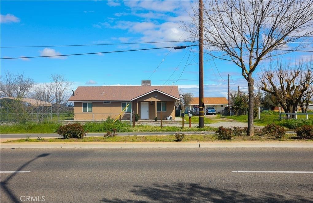 A property available for sale at 13671 Road 28, Madera, CA 93638.