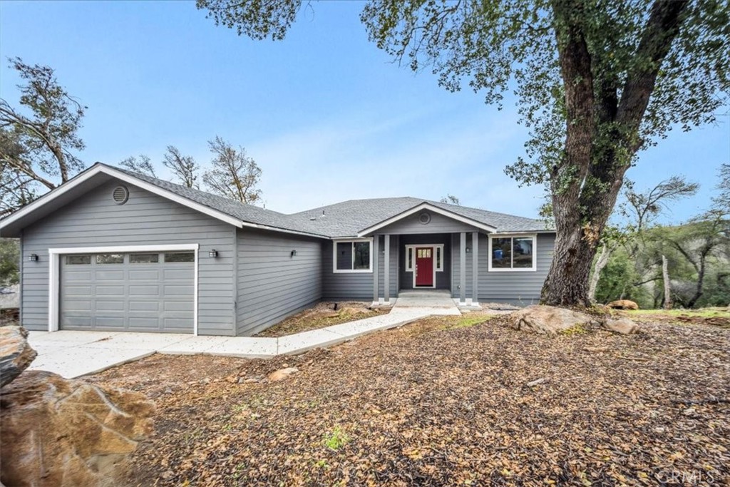 A property available for sale at 18904 Timber Point Road, Hidden Valley Lake, CA 95467.