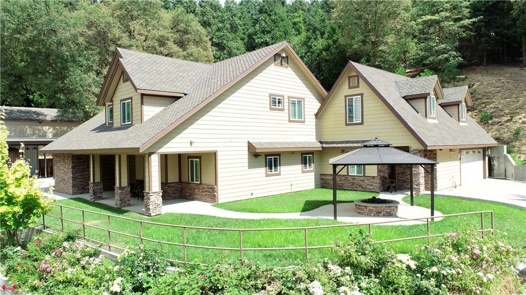 A property available for sale at 919 Venus Way, Crestline, CA 92325.