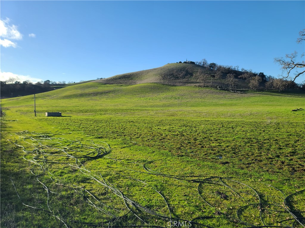 A property available for sale at 9308 Chimney Rock Road, Paso Robles, CA 93446.