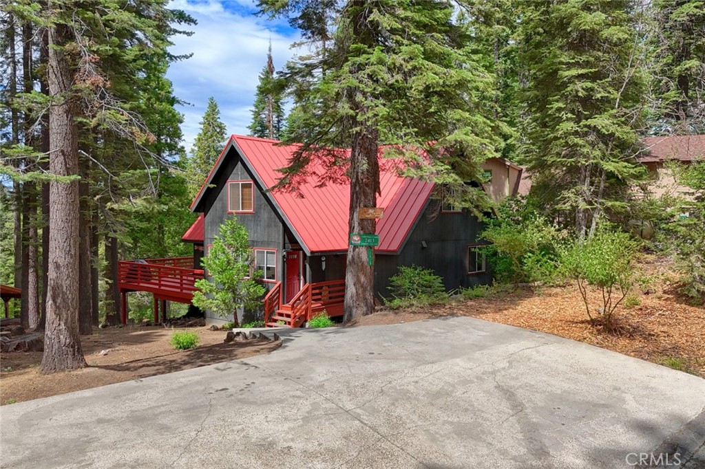 A property available for sale at 7413 Yosemite Park Way, Yosemite, CA 95389.