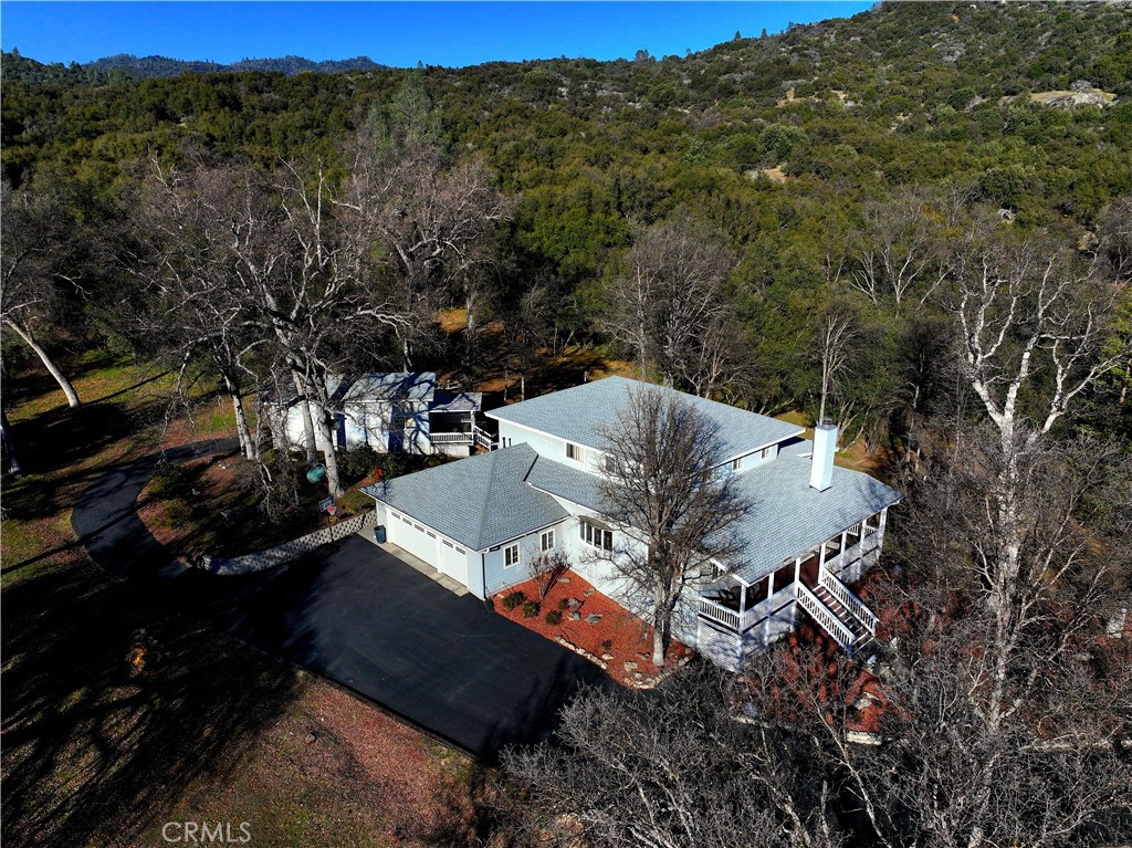 A property available for sale at 46469 Wallu Lane, Ahwahnee, CA 93601.
