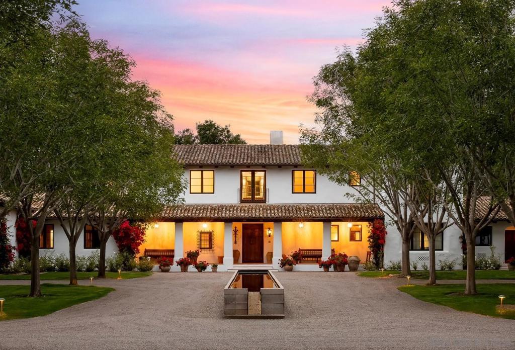 A property available for sale at 16401 Calle Feliz, Rancho Santa Fe, CA 92067.