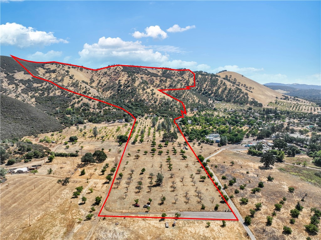 A property available for sale at 13480 Eastlake Drive, Clearlake, CA 95422.