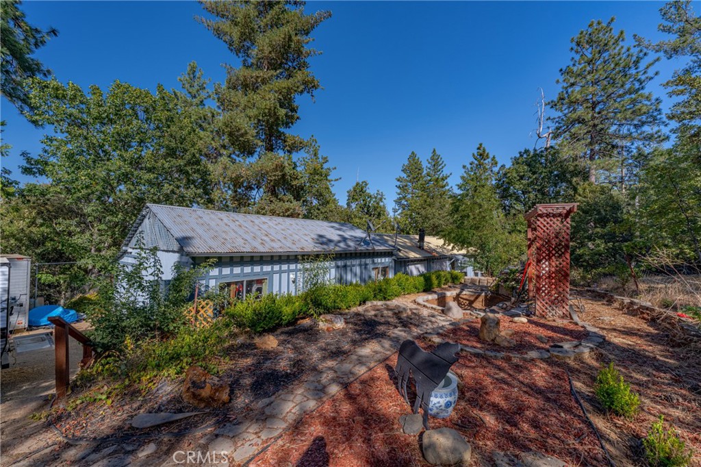 A property available for sale at 10038 Holtzel Road, Coulterville, CA 95311.