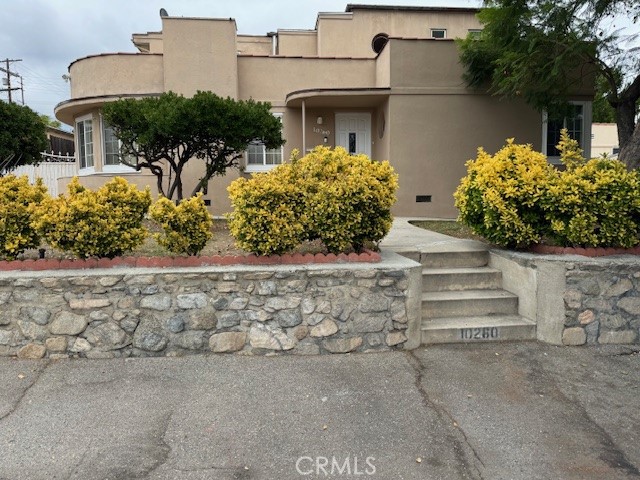 A property available for sale at 10260 Tujunga Canyon Boulevard, Tujunga, CA 91042.