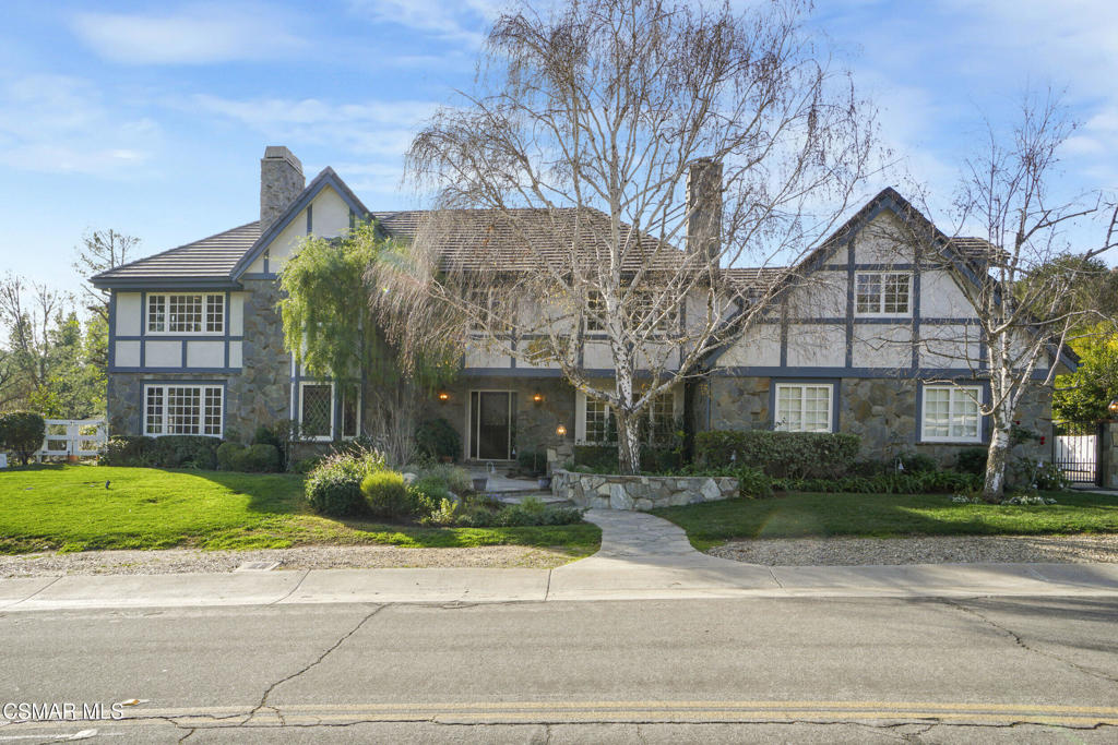 A property available for sale at 1 Cinch Road, Bell Canyon, CA 91307.