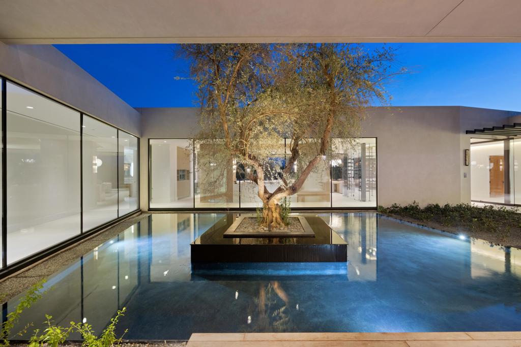A property available for sale at 81171 Columbus Way, La Quinta, CA 92253.