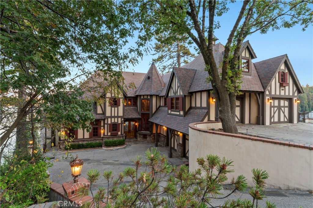 A property available for sale at 27453 Bayshore Drive, Lake Arrowhead, CA 92352.