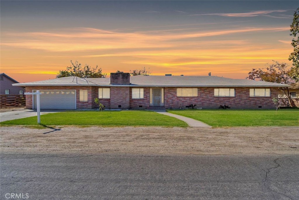 A property available for sale at 3747 W Paloma Street, Riverdale, CA 93656.