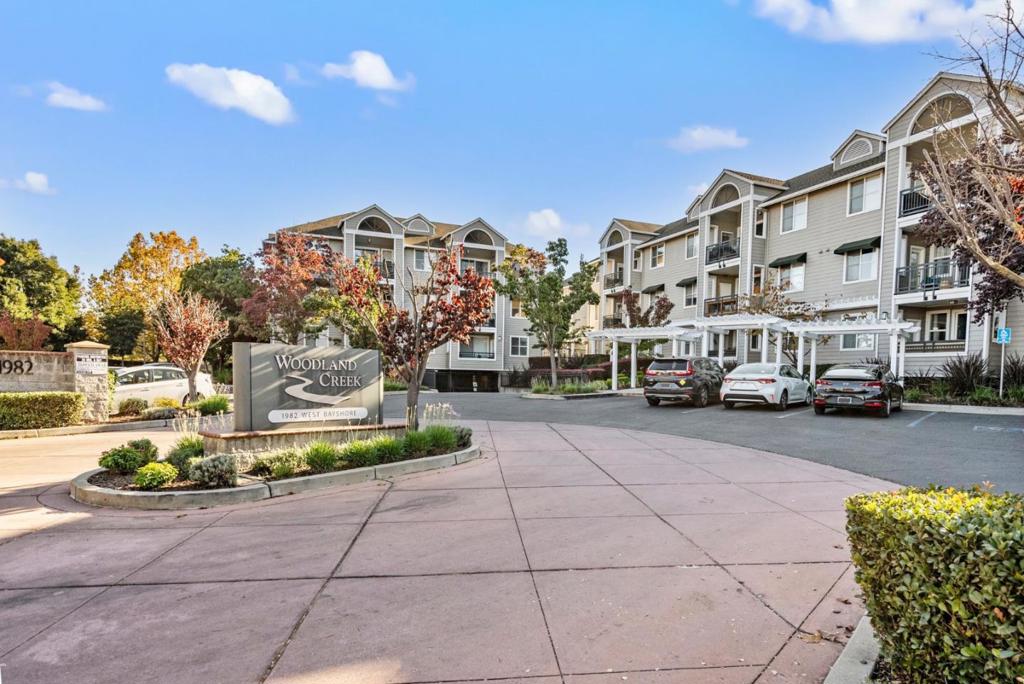 A property available for sale at 1982 W Bayshore Road 332, East Palo Alto, CA 94303.