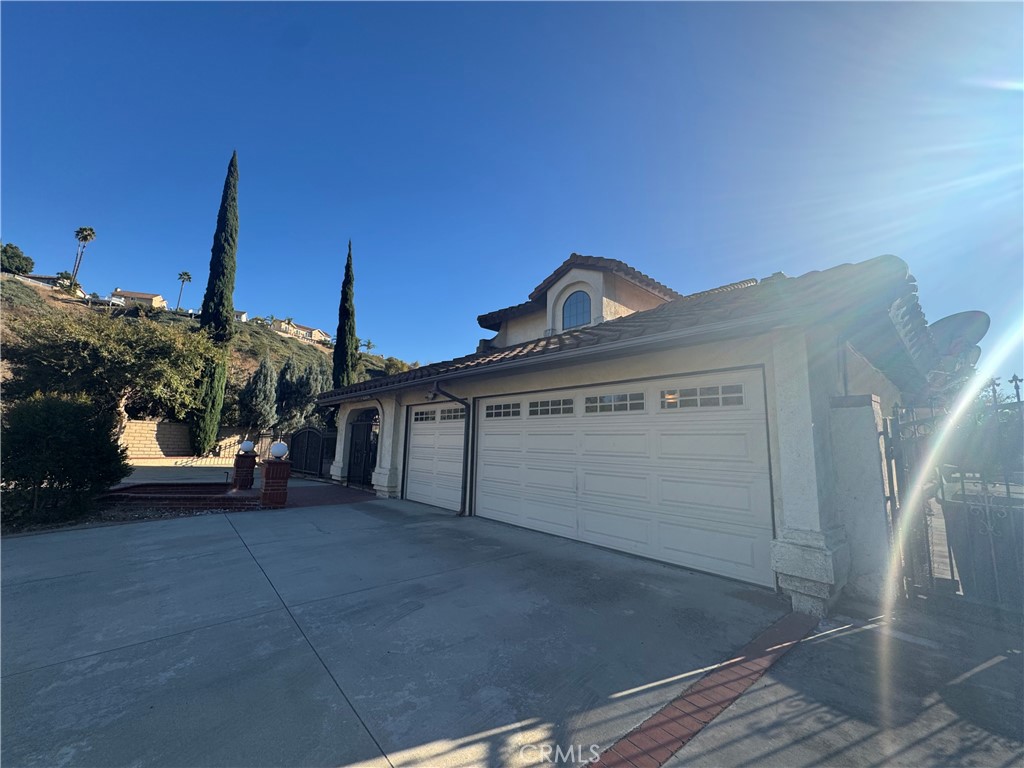 A property available for sale at 20144 Traveler Circle, Walnut, CA 91789.