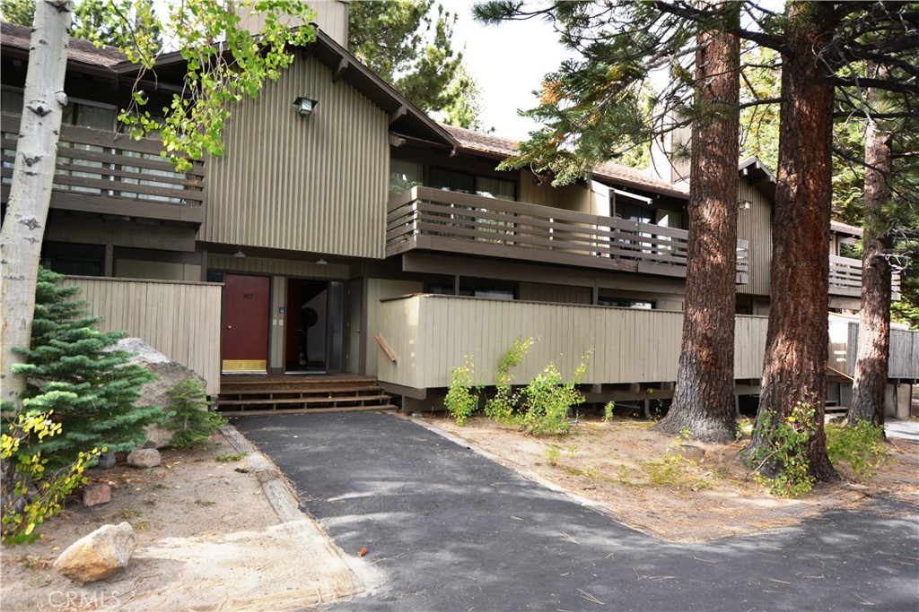 A property available for sale at 98 Tyrol Lane 306, Mammoth Lakes, CA 93546.