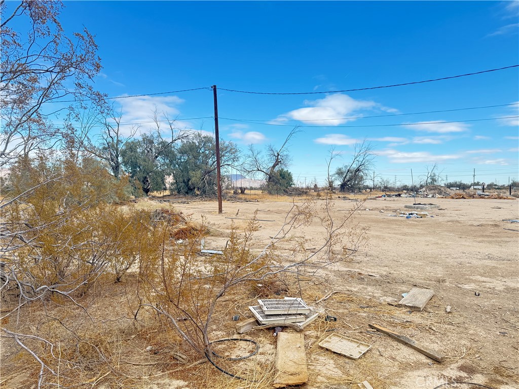 A property available for sale at 36299 Santa Fe Street, Daggett, CA 92327.