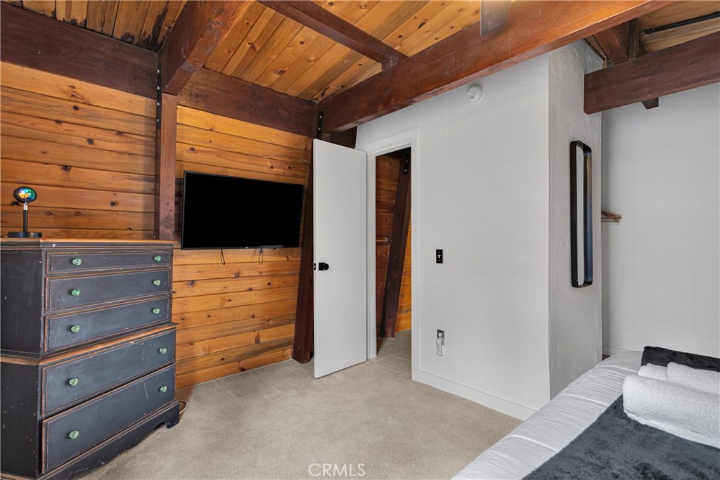 A property available for sale at 43095 Monterey Street, Big Bear, CA 92315.
