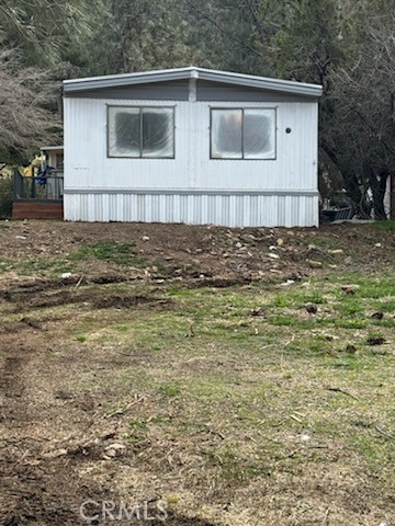 A property available for sale at 218 Park Way, Bodfish, CA 93205.