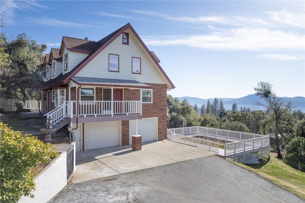 A property available for sale at 59278 Road 601, Ahwahnee, CA 93601.