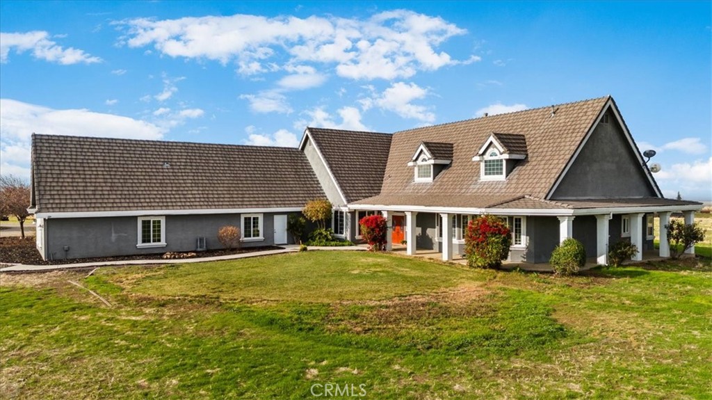 A property available for sale at 22090 Arburua Road, Los Banos, CA 93635.