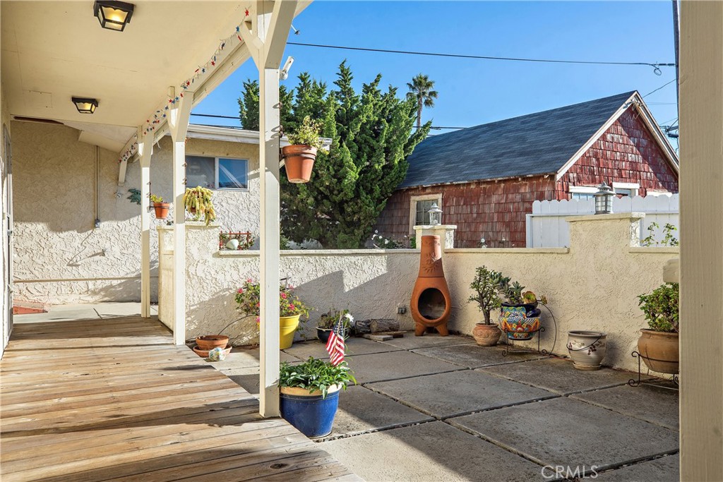 A property available for sale at 534 Pacific Avenue, Cayucos, CA 93430.
