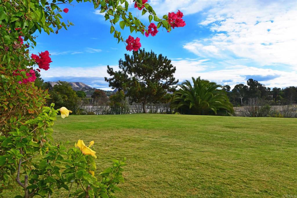 A property available for sale at 6710 El Montevideo, Rancho Santa Fe, CA 92067.