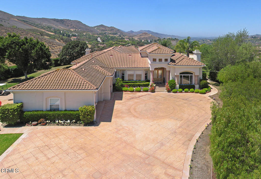 A property available for sale at 2625 Marvella Court, Camarillo, CA 93012.