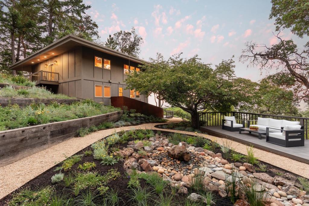 A property available for sale at 33 Bear Glen Drive, Woodside, CA 94062.