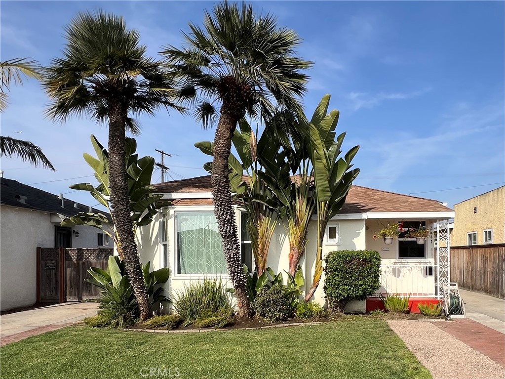 A property available for sale at 2647 Kansas Avenue, South Gate, CA 90280.