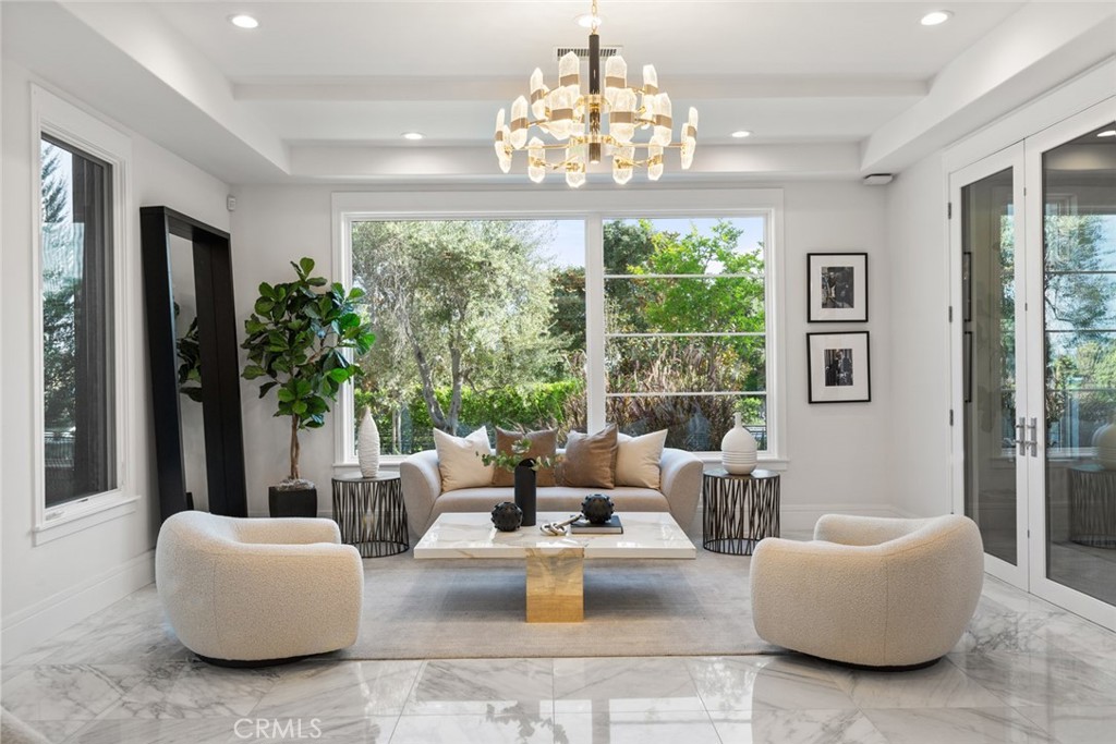 A property available for sale at 1019 W Foothill Boulevard, Arcadia, CA 91006.