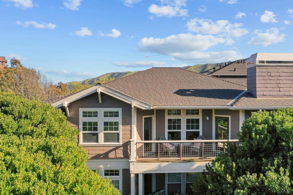 A property available for sale at 625 Callippe Court, Brisbane, CA 94005.