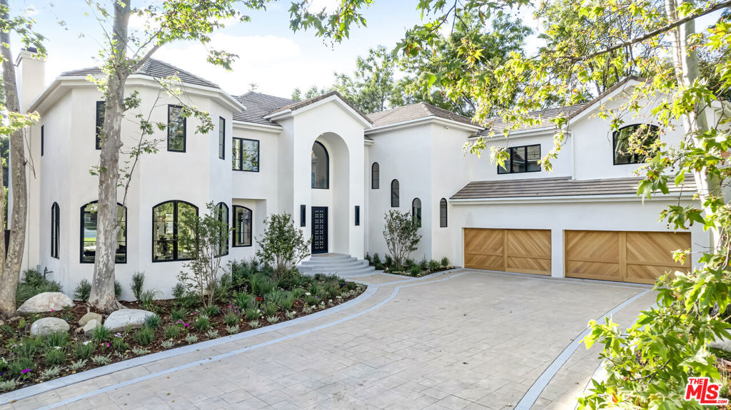 A property available for sale at 4261 Temma Court, Calabasas, CA 91302.
