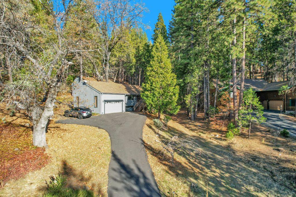 A property available for sale at 607 Dogwood Drive, Murphys, CA 95247.