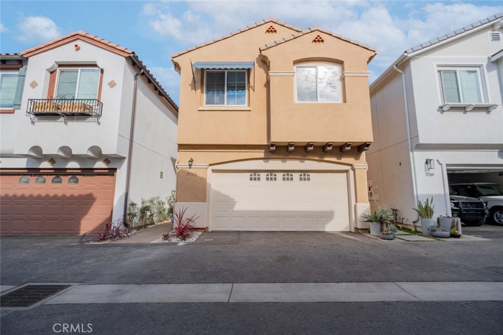 A property available for sale at 15163 W Rachel Lane, Mission Hills (San Fernando), CA 91345.