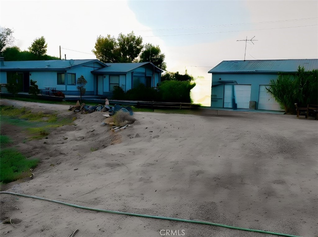 A property available for sale at 46292 National Trails, Newberry Springs, CA 92365.