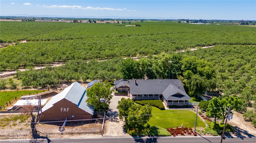 A property available for sale at 2591 Giannini Road, Atwater, CA 95301.