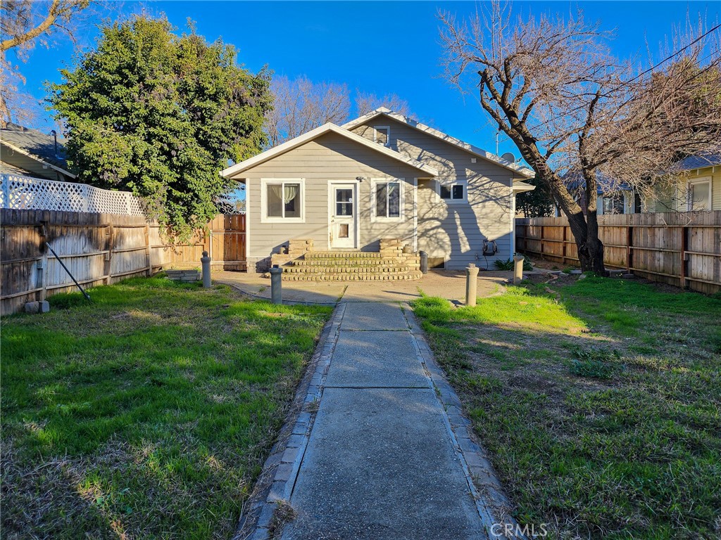 A property available for sale at 529 S Shasta Street, Willows, CA 95988.
