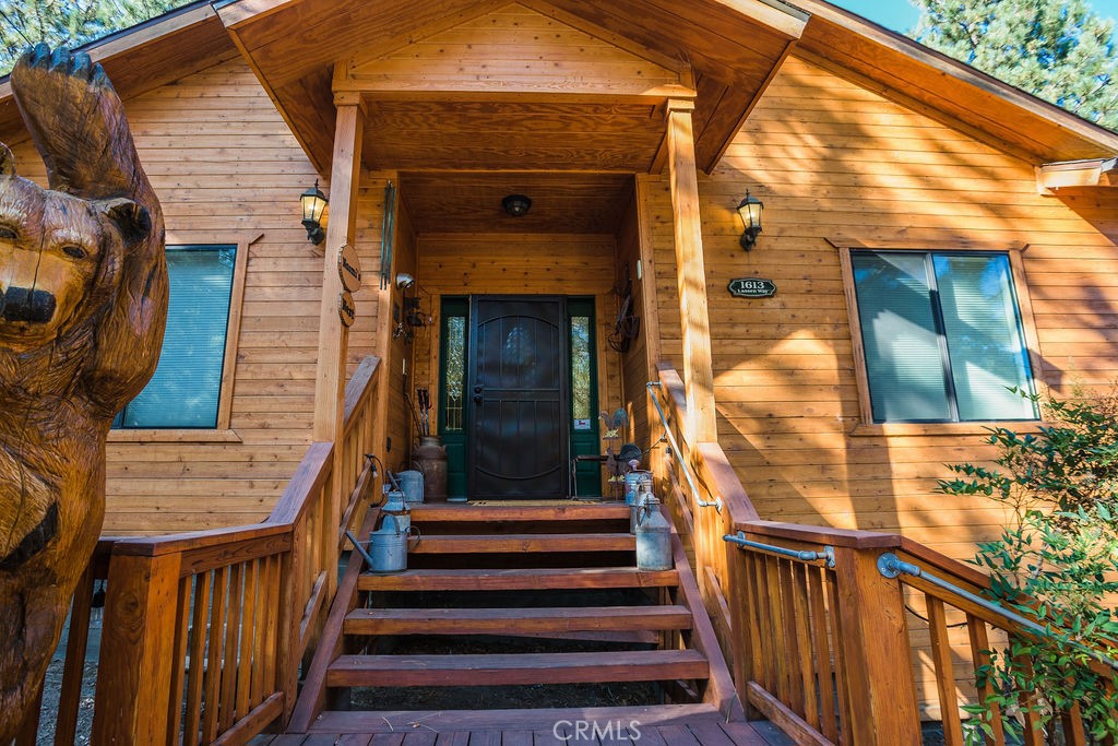 A property available for sale at 1613 Lassen Way, Pine Mountain Club, CA 93222.