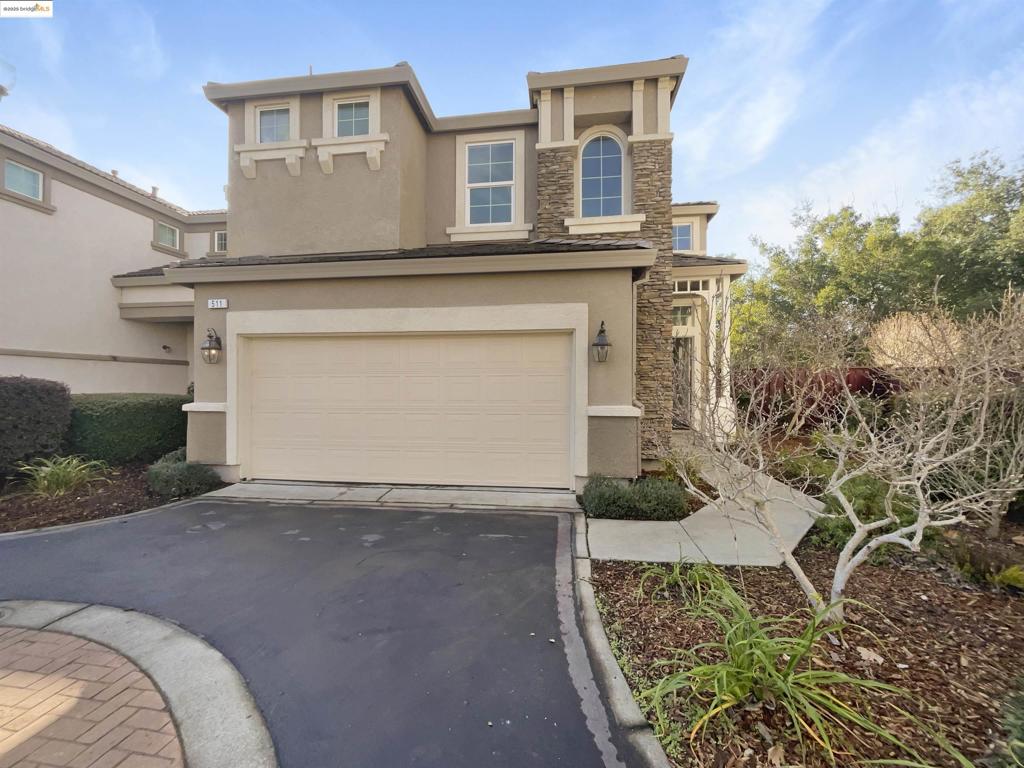 A property available for sale at 511 Malvasia Ct, Fairfield, CA 94534.