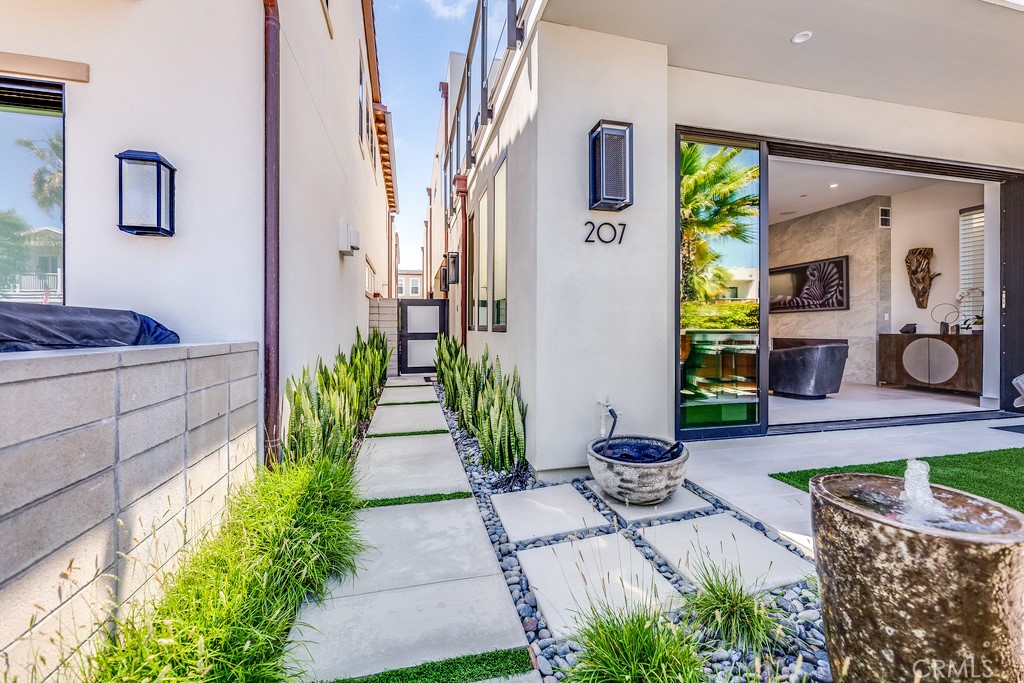 A property available for sale at 207 1st, Seal Beach, CA 90740.