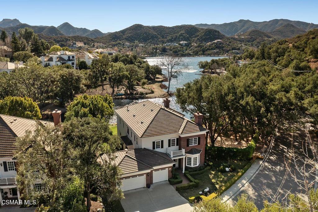 A property available for sale at 196 Lake Sherwood Drive, Lake Sherwood, CA 91361.