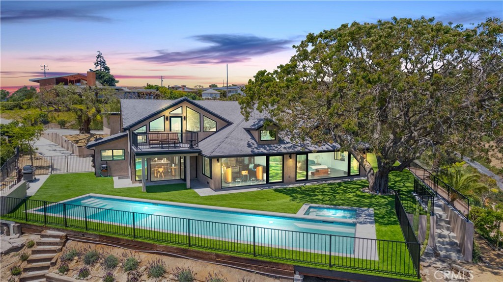 A property available for sale at 650 W Highland Drive, Camarillo, CA 93010.