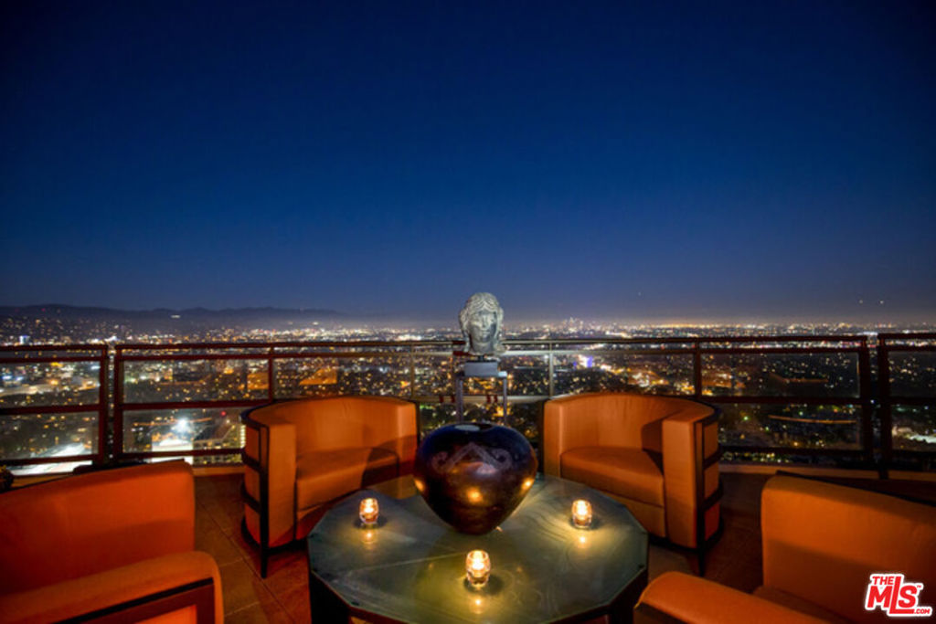 A property available for sale at 1 W Century Drive PH38B, Los Angeles, CA 90067.