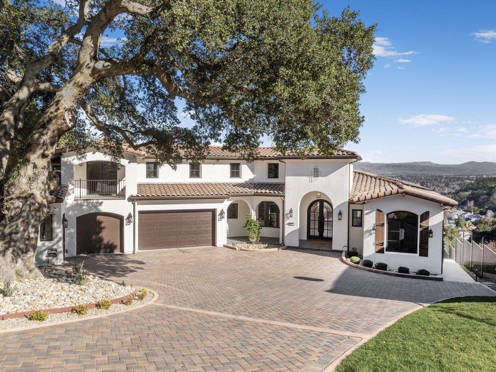 A property available for sale at 8772 Foxglove Court, Gilroy, CA 95020.